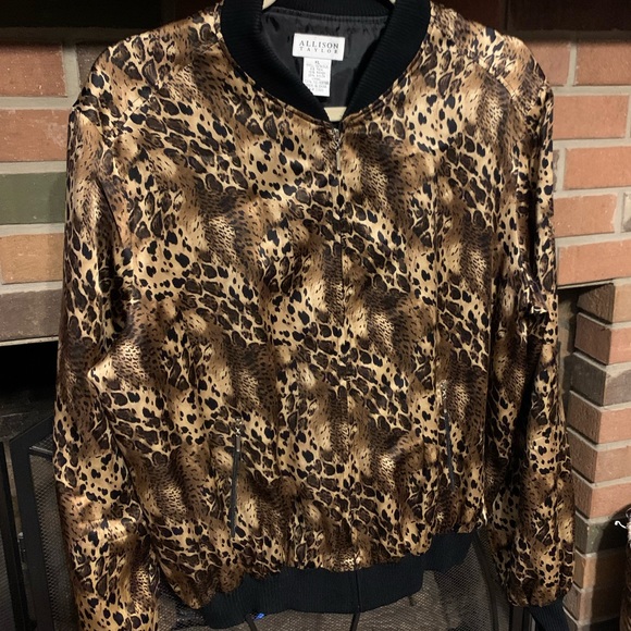 XL 100% Silk cheetah leopard print bomber jacket - Picture 14 of 14